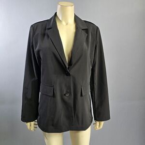 Chicos size 6 jacket R10